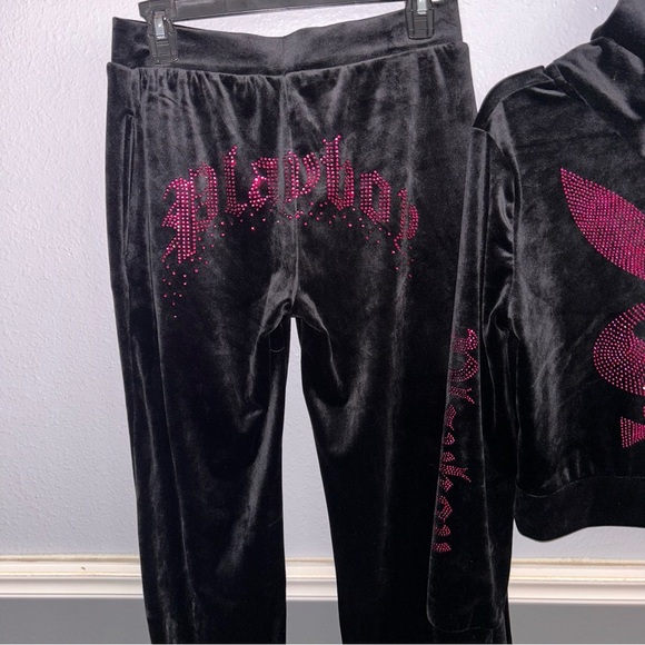 PLAYBOY Black and Pink Velour Set - Picture 3 of 10